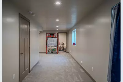 325 W 160 N, Clearfield, UT 84015 - Photo 22