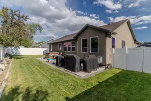325 W 160 N, Clearfield, UT 84015 - Photo 28