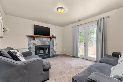 5762 W Chambre Dr S, Salt Lake City, UT 84118 - Photo 10