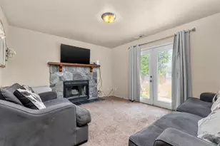 5762 W Chambre Dr S, Salt Lake City, UT 84118 - Photo 10