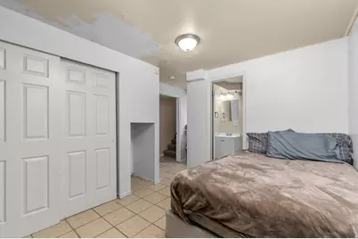 5762 W Chambre Dr S, Salt Lake City, UT 84118 - Photo 12