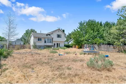 5762 W Chambre Dr S, Salt Lake City, UT 84118 - Photo 24