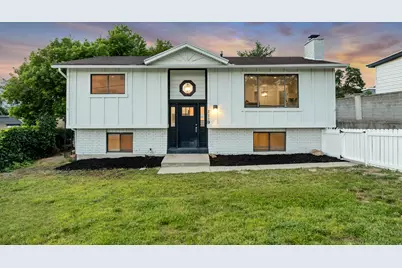 1119 E 10600 S, Sandy, UT 84094 - Photo 2