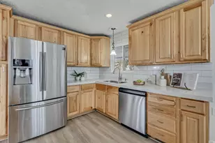 1119 E 10600 S, Sandy, UT 84094 - Photo 10