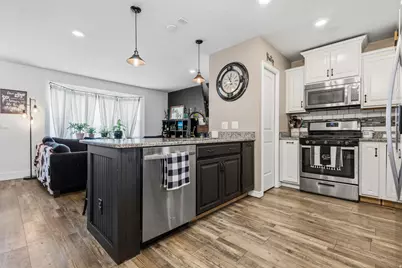 697 W 3 O'Clock Dr S, Tooele, UT 84074 - Photo 12