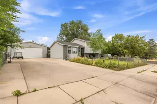697 W 3 O'Clock Dr S, Tooele, UT 84074 - Photo 4