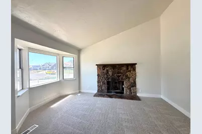 2607 S Twain Dr, Magna, UT 84044 - Photo 4