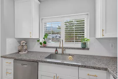 445 E 200 N, Kaysville, UT 84037 - Photo 12