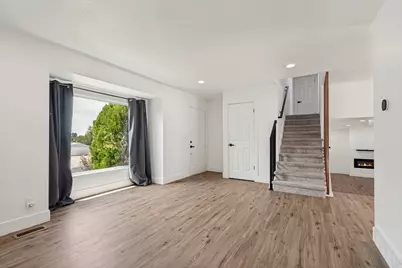 10313 S Countrywood Dr E, Sandy, UT 84092 - Photo 6