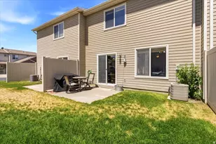 652 W 800 N, Clinton, UT 84015 - Photo 18
