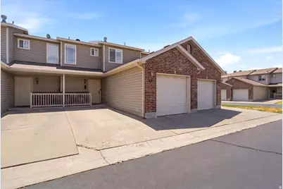 652 W 800 N #67, Clinton, UT 84015 - Photo 2