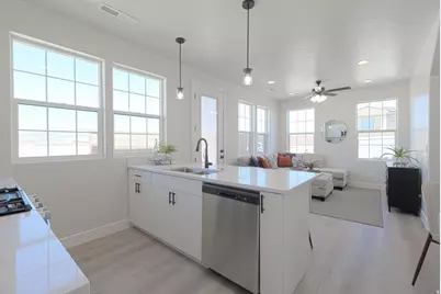 2329 E Malitsoh Way, Saint George, UT 84790 - Photo 8