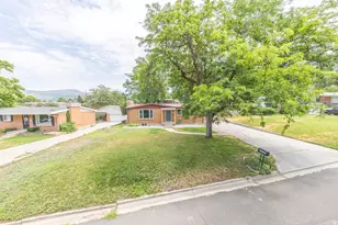 2273 S 200 E, Bountiful, UT 84010 - Photo 4