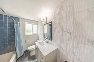 2273 S 200 E, Bountiful, UT 84010 - Photo 12