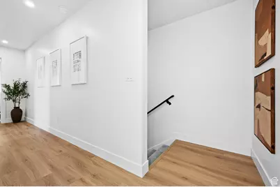 549 E Warnock Ave S #UNIT B, Salt Lake City, UT 84106 - Photo 8