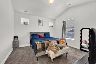 947 W Coral Charm Wy, Saratoga Springs, UT 84045 - Photo 12