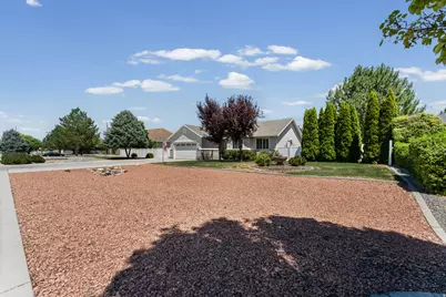 323 Ranch Rd, Grantsville, UT 84029 - Photo 2