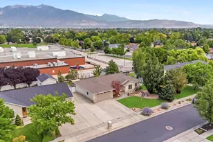 9541 S 4190 W, South Jordan, UT 84095 - Photo 32