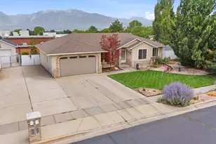 9541 S 4190 W, South Jordan, UT 84095 - Photo 2