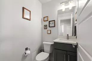 8341 S Jayson Dr, West Jordan, UT 84081 - Photo 16