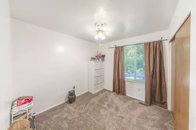 1135 N Connecticut Ave W, Harrisville, UT 84404 - Photo 6