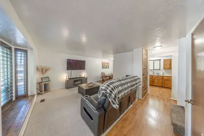 1135 N Connecticut Ave W, Harrisville, UT 84404 - Photo 26
