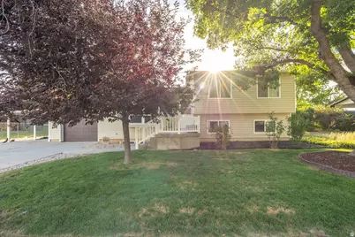 1135 N Connecticut Ave W, Harrisville, UT 84404 - Photo 1