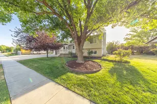 1135 N Connecticut Ave W, Harrisville, UT 84404 - Photo 20
