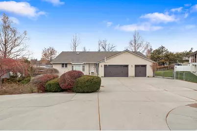1504 E Spring Ln, Holladay, UT 84117 - Photo 2