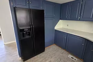 188 E Detroiter Ave, Murray, UT 84107 - Photo 8