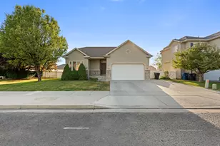 5479 Windsor Way, Stansbury Park, UT 84074 - Photo 18