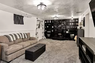 112 W 700 S, Wellsville, UT 84339 - Photo 28
