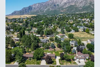 688 W 3750 N, Pleasant View, UT 84414 - Photo 28