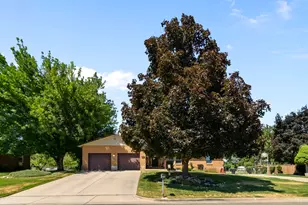 688 W 3750 N, Pleasant View, UT 84414 - Photo 2