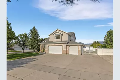 9583 S Swallowtail Cir W, South Jordan, UT 84095 - Photo 4
