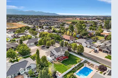 9583 S Swallowtail Cir W, South Jordan, UT 84095 - Photo 44