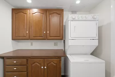 2465 E Woodland Dr, Ogden, UT 84403 - Photo 30