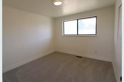 5007 S 2675 W, Roy, UT 84067 - Photo 16
