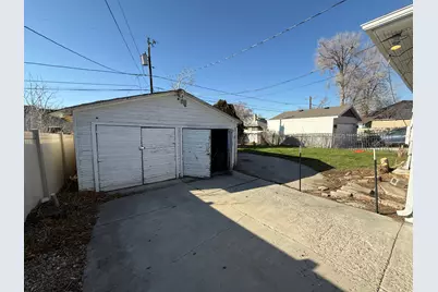 918 S Greenwood Ter E, Salt Lake City, UT 84105 - Photo 14