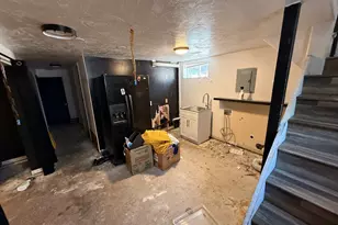 1863 S Van Buren Ave, Ogden, UT 84401 - Photo 8