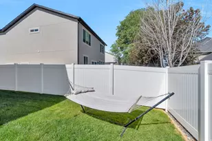 2664 W Maple St, Mapleton, UT 84664 - Photo 50
