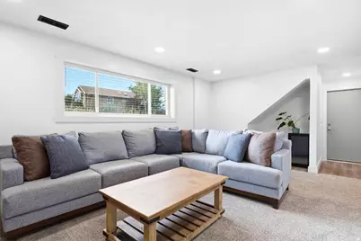 2649 E Promenade Dr S, Cottonwood Heights, UT 84121 - Photo 20