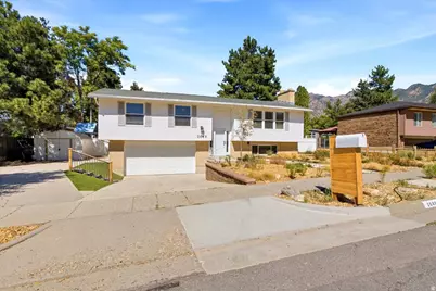 2649 E Promenade Dr S, Cottonwood Heights, UT 84121 - Photo 2