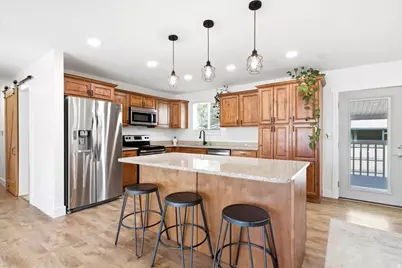 2649 E Promenade Dr S, Cottonwood Heights, UT 84121 - Photo 10