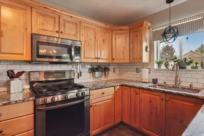 273 W 3400 S, Nibley, UT 84321 - Photo 10
