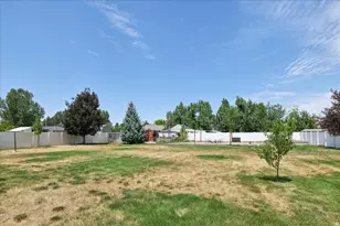 273 W 3400 S, Nibley, UT 84321 - Photo 32