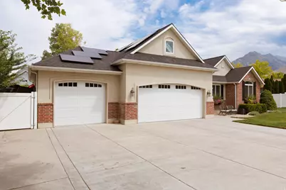 4564 W Windsor Cir, Cedar Hills, UT 84062 - Photo 4