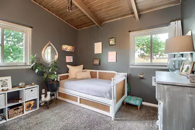 943 N Oakley St, Salt Lake City, UT 84116 - Photo 12