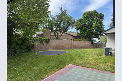 1986 N 100 E, Centerville, UT 84014 - Photo 12