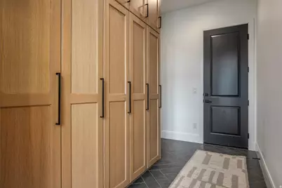 9825 N Willowbank Dr, Highland, UT 84003 - Photo 28